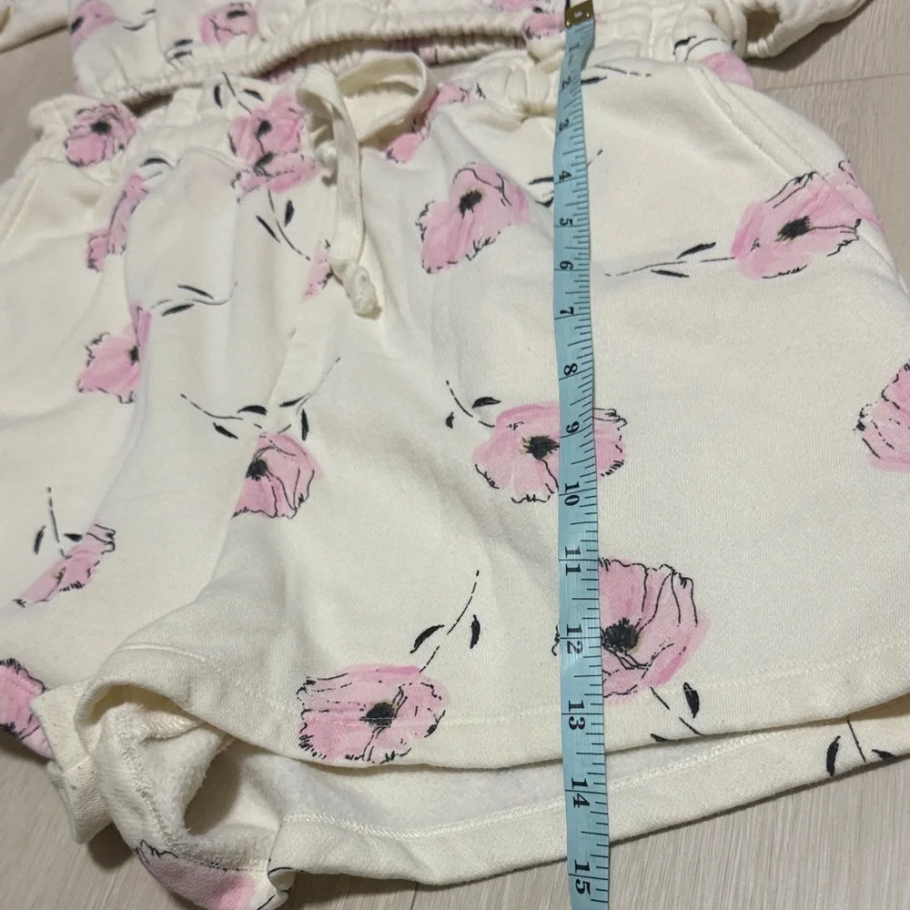 Arizona Jean Company Floral Top And High Waist Shorts in Pink and Cream Set - Picture 8 of 9
